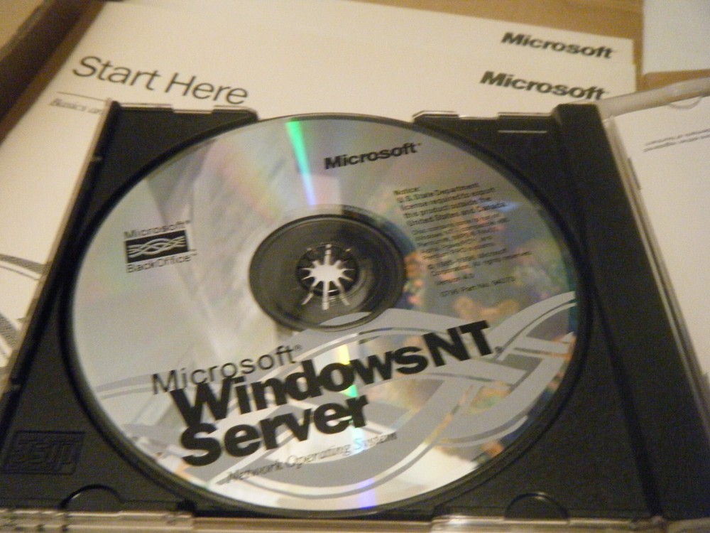 Microsoft Windows NT Server. New Condition with CD Key, Documentation. 5 client