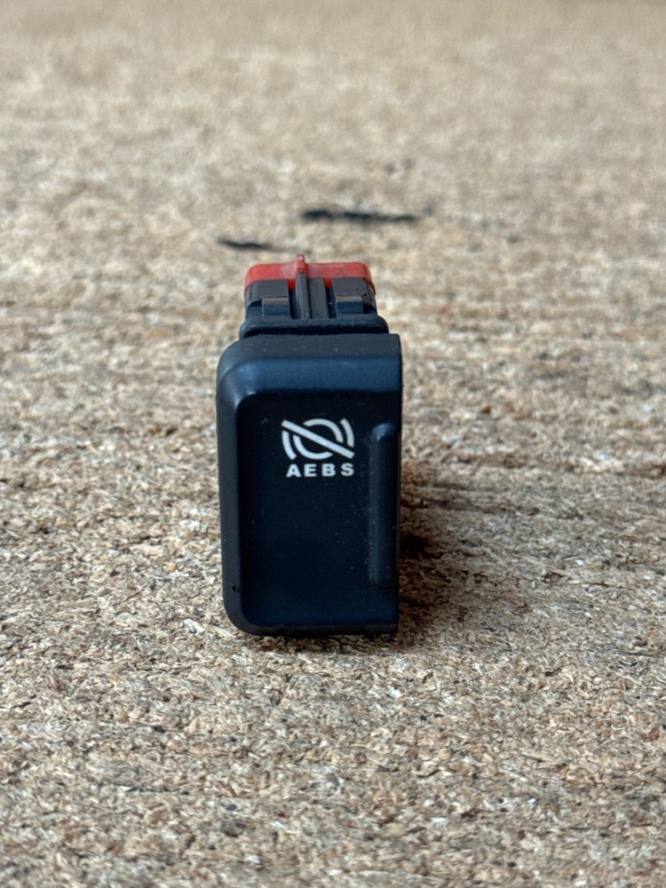 DAF XF AEBS Disable Switch 1906290 22618137
