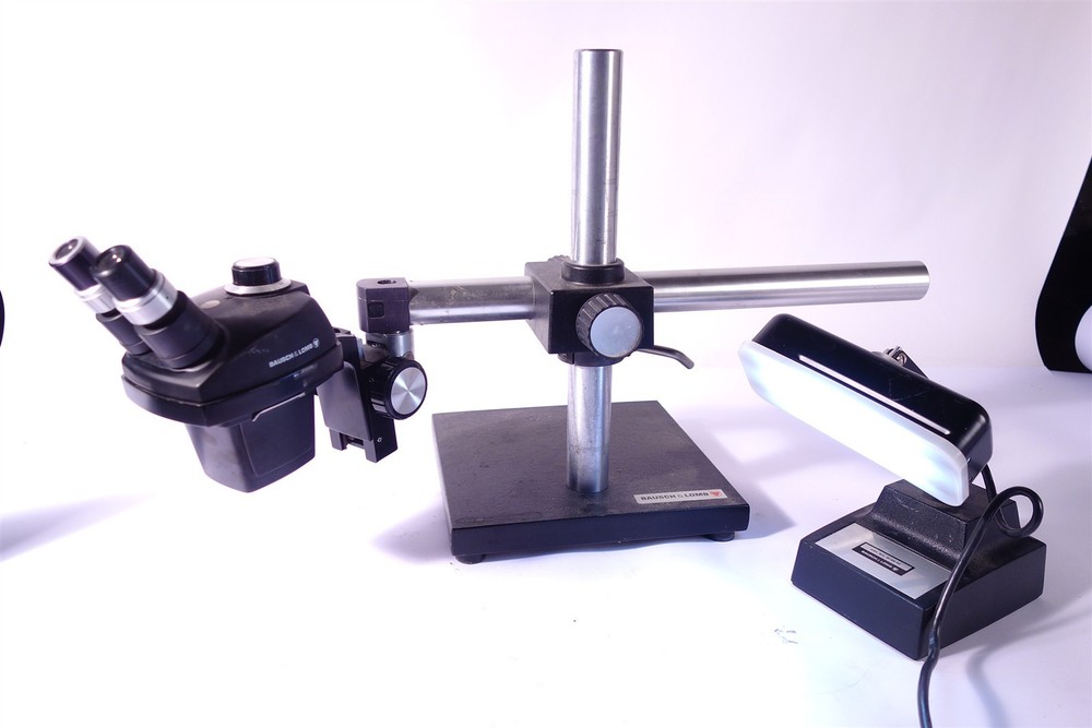 Bausch StereoZoom Stereo Microscope + Stand +Cold Light Source - Excellent
