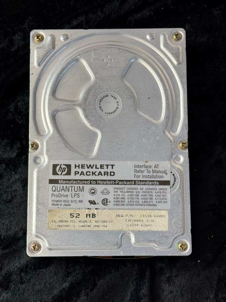 HP Hewlett Packard Quantum LPS 52 MB Hard Drive