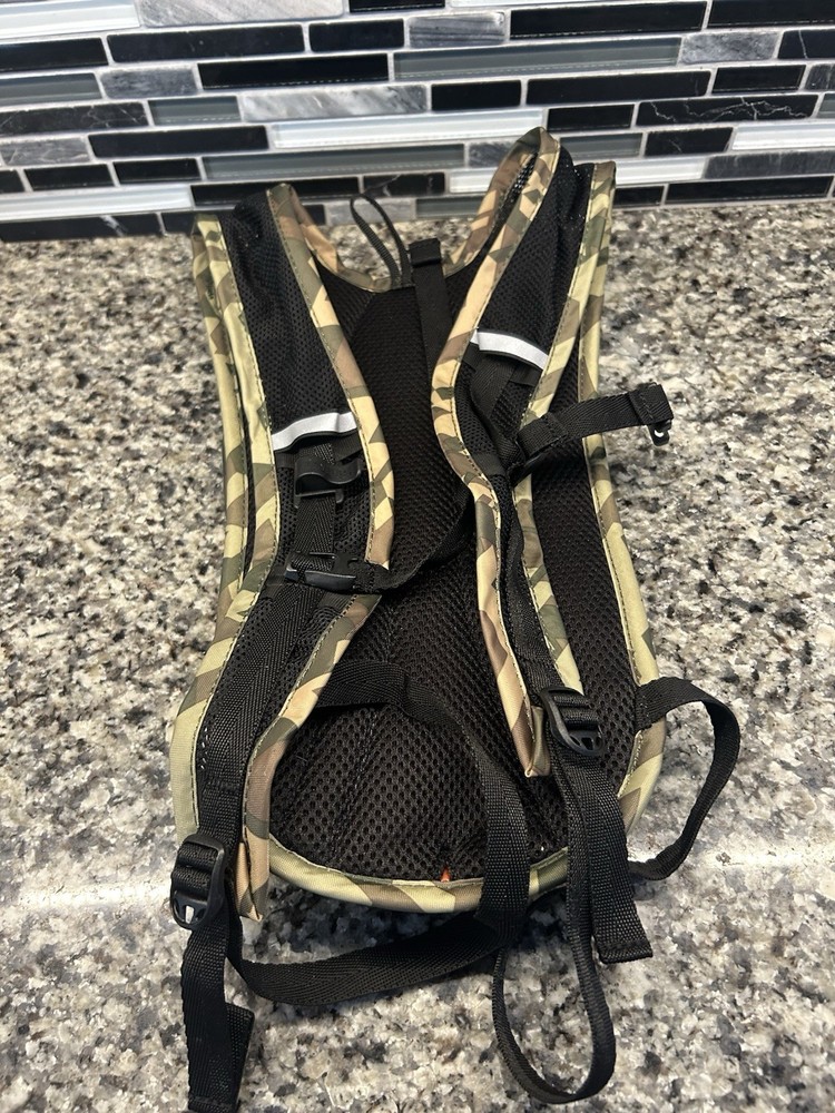 Camelbak Hydrobak Hydration Pack 50oz/1.5l Camouflage *No Bladder* Camo