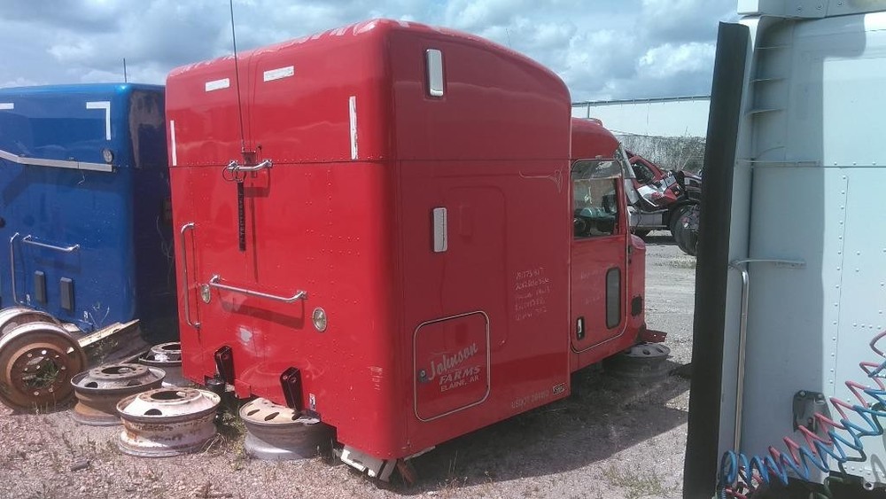 Replaces 2012 PETERBILT 386 CAB , MS