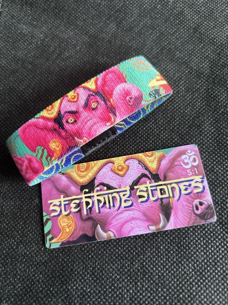 Stepping Stones Zox Strap Reversible Wristband Elephant