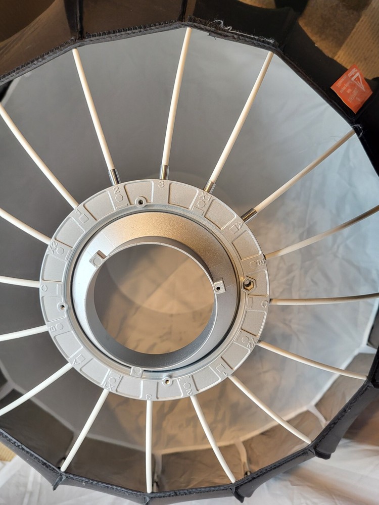 Godox P120L 48" Deep Parabolic Softbox