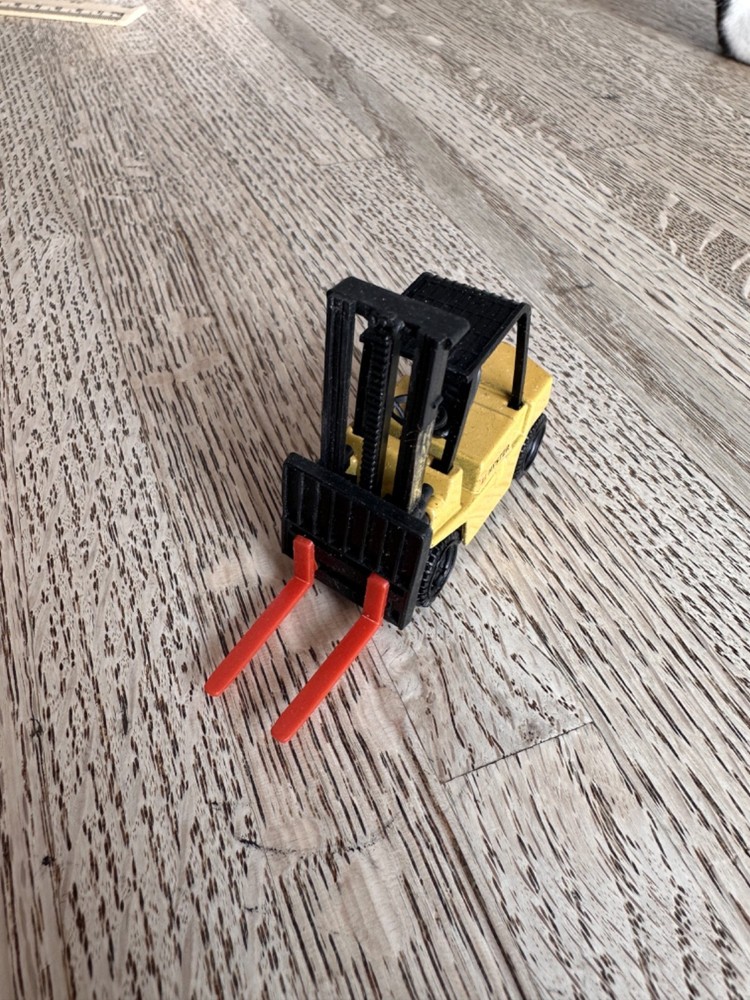 Hyster XL Scale Model