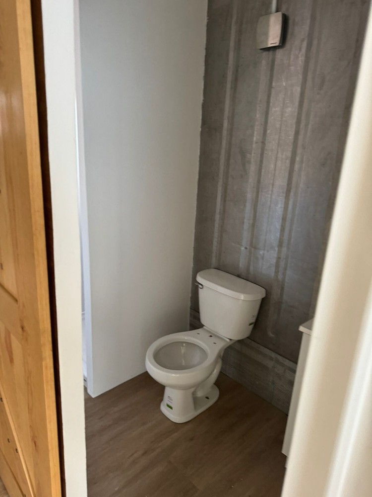 40 ft Container Home - 9'6" x 40' x 8'6"
