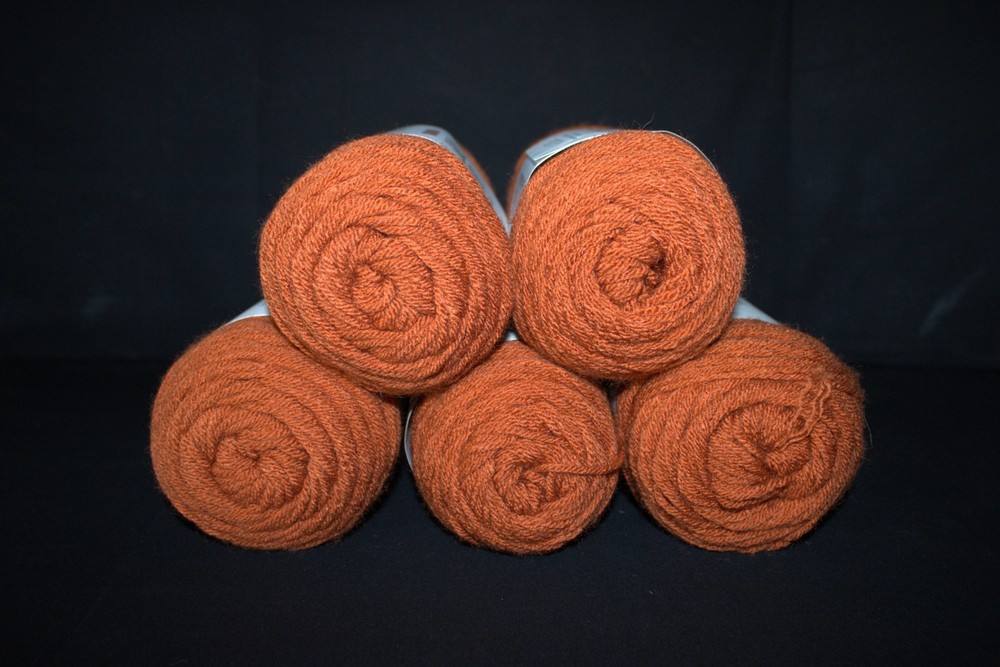 Big Twist Value Yarn - Rust