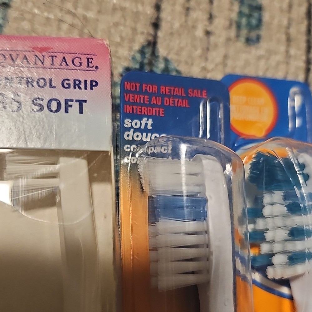 Oral-B Advantage Control Grip & Complete Deep Clean Toothbrushes Set of 6