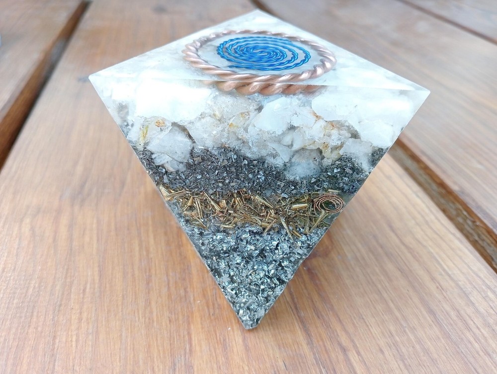 Powerful OCTAHEDRON Orgone pyramid with tensor ring -EMF, pollution, protection.