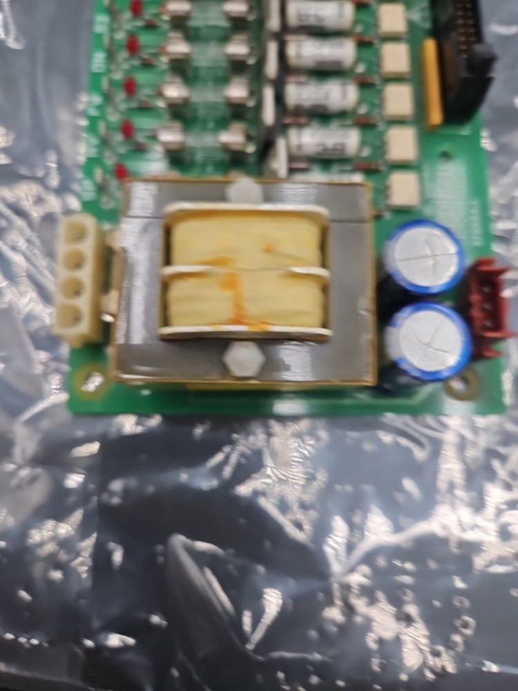 Generic OUTPUT BOARD,S COMPUTER (WE7) 110/220V 370554