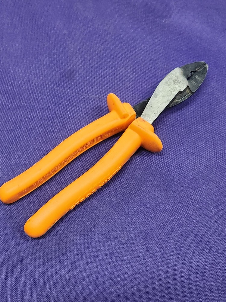 Klein Tools 33529 Premium 1000V Insulated Tool Bundle