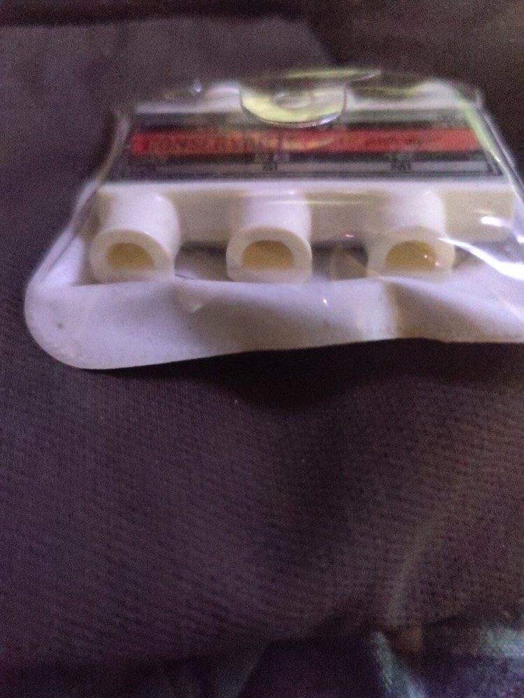 2095 Conservarte Guitar Pitch Pipe - OPEN BOX