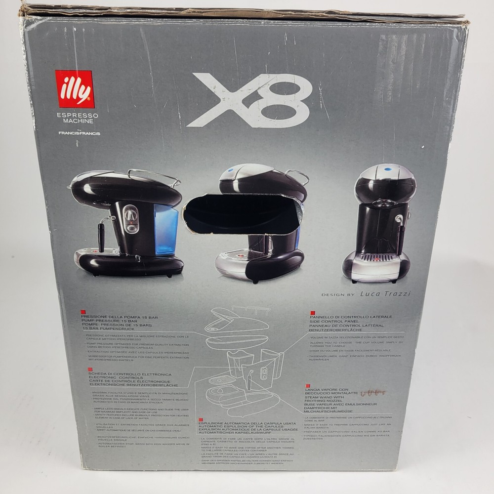 ILLY X8 Espresso Coffee Machine. Color Black