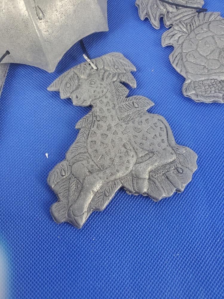 Vintage 1992 Carson Pewter Canopy Wind Chime Rain Monkey Turtles Giraffe Bear