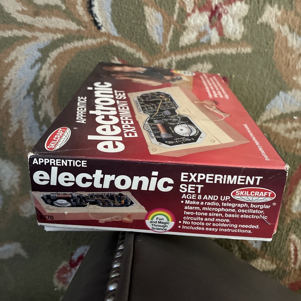 1985 Vintage Skillcraft Apprentice Electronic Experiment Set Works! In Box