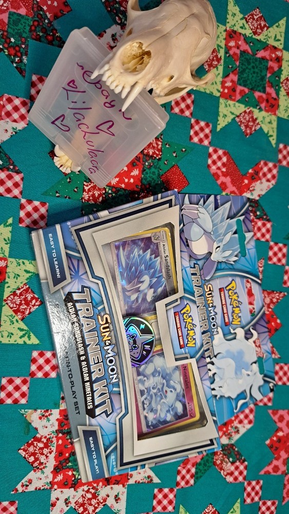 Pokémon Sun & Moon Trainer Kit Alolan Sandslash & Ninetales