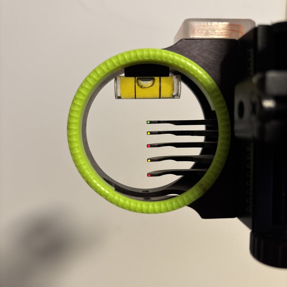 Black Gold Pro Hunter Dial Micro Adjust Dovetail 5 Pin Bow Sight