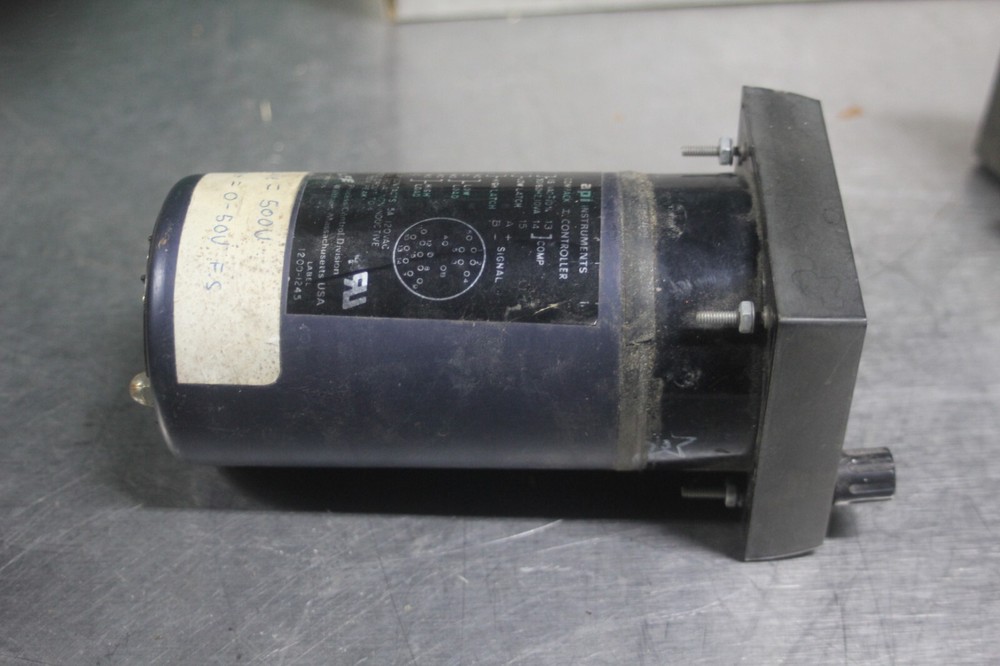 API Instruments 0/500 AC Voltmeter 1200-1245