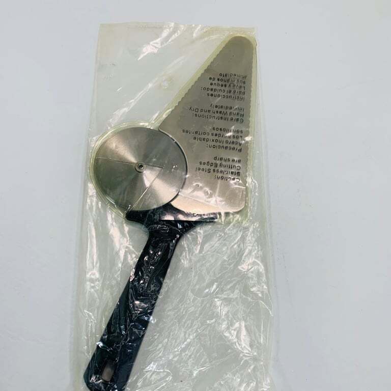 Nuwave Pizza Server with Stainless Steel Cutter