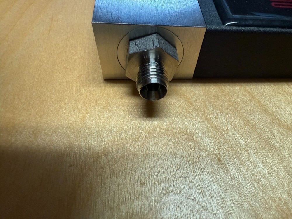 Sierra Smart Trak C100L mass flow controller complete set with power supply