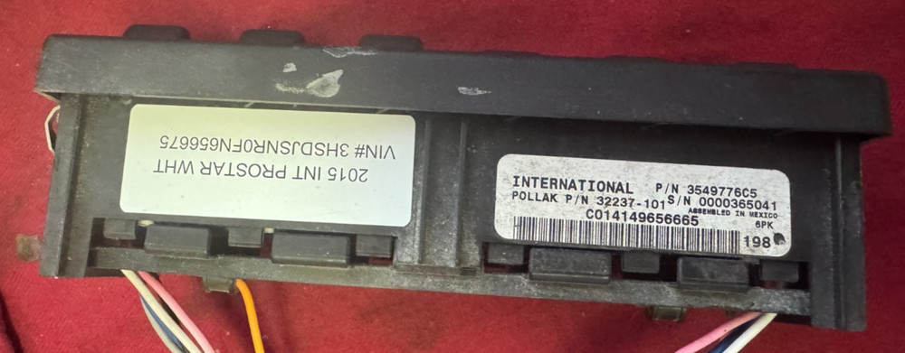 International PROSTAR SWITCH PANEL Dash Panel - 3549776C5, 32237-101