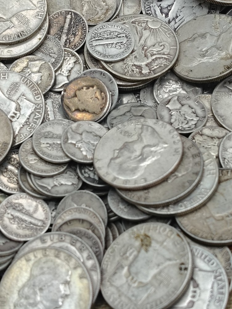 FIVE DOLLARS FACE VALUE 90% JUNK SILVER 25447