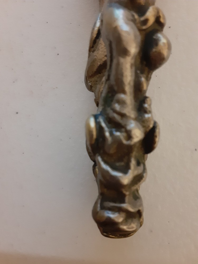 VTG./ ANTIQUE SOLID BRASS NUTCRACKER W/ CHERUB HANDLES