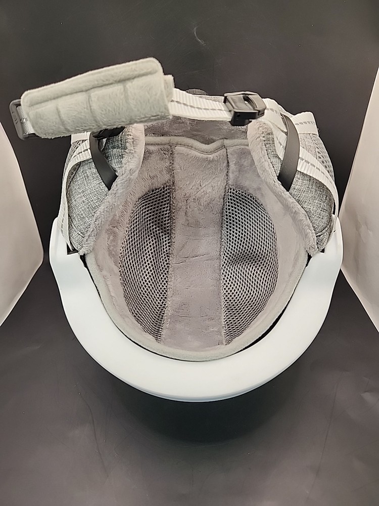 NEW Moon Ski Helmet White. Size: Medium