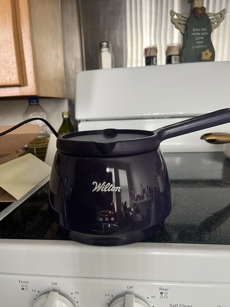 Wilton Candy Melting Pot
