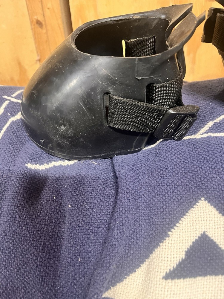 Dura-Tech® Protective Rubber Horse Boot Size Medium With 1” Strap