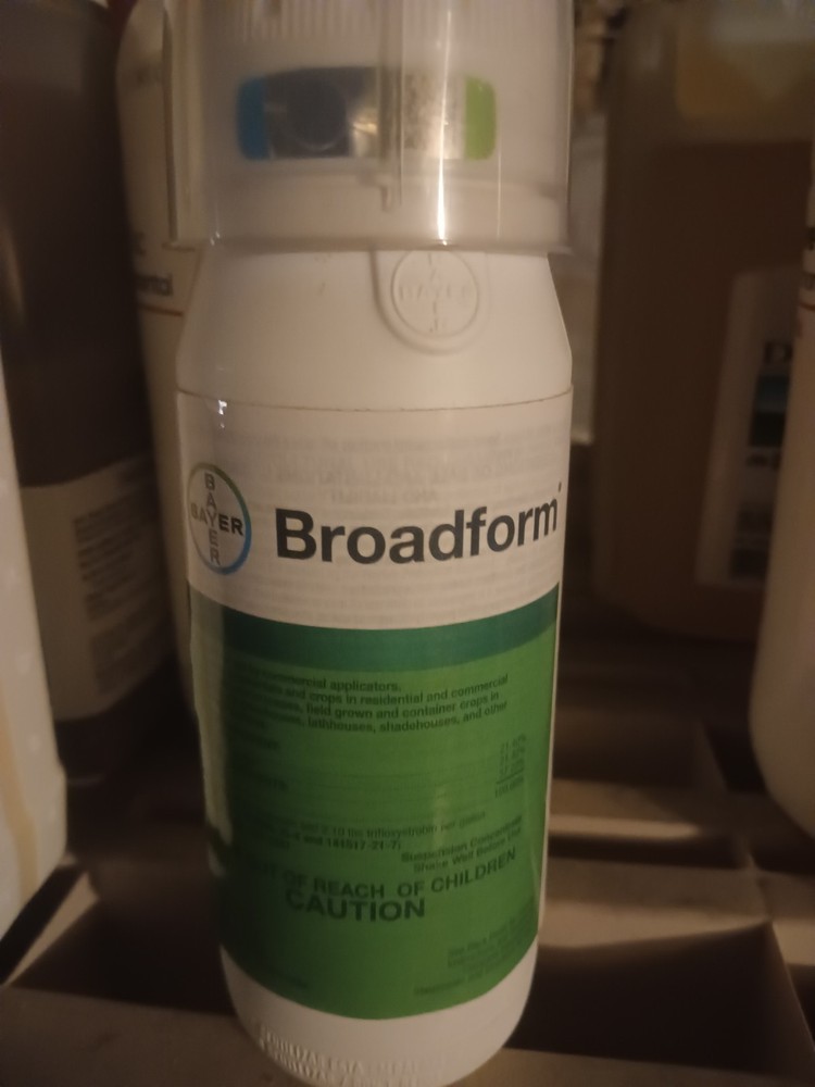 Bayer Broadform Fungicide bottle (12 oz)