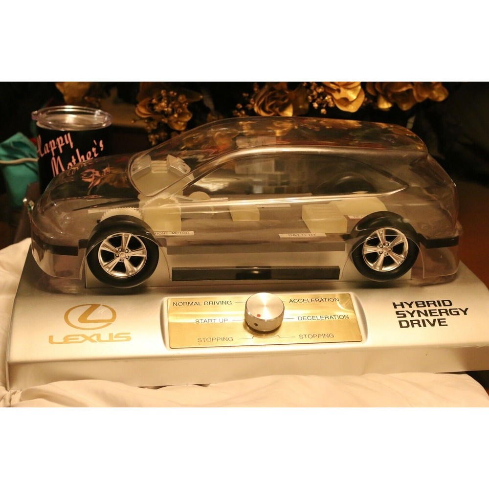 Fully Functional Lexus Hybrid Display Model *Video showing functions in listing*