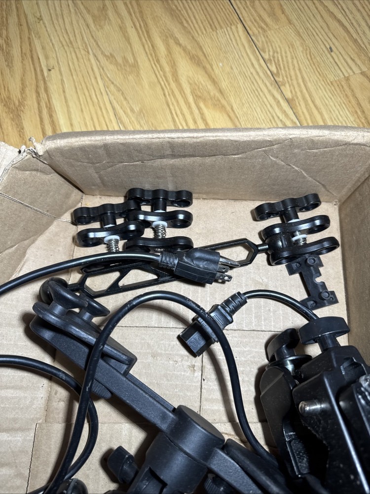 Mogo Model 2930 Made In Italy Mount Level