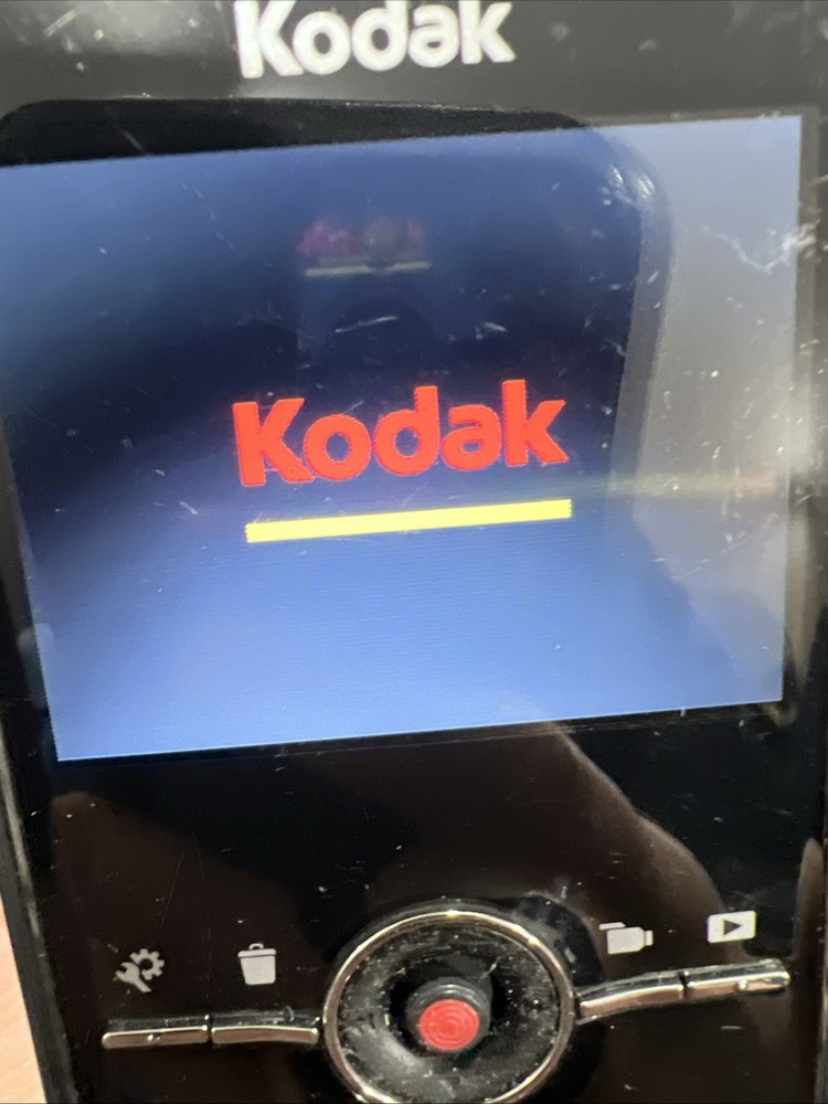 Kodak Zi8 Handheld HD Digital Camcorder Black Tested