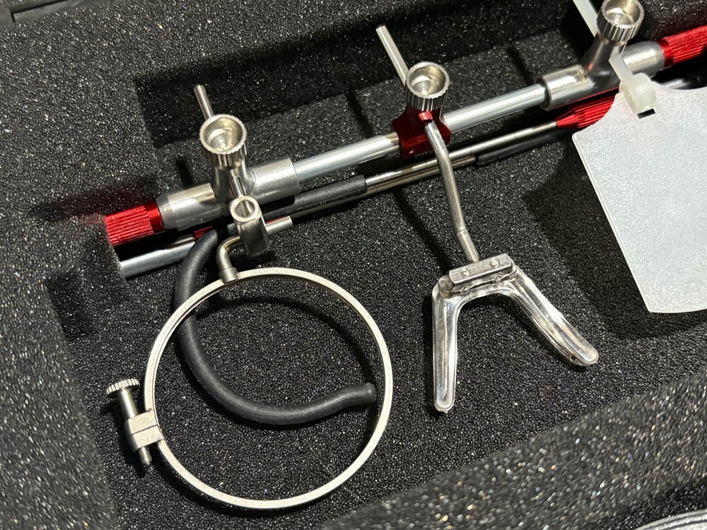 CCT Pistol 42mm Shooting Frame w/ISSF 30mm eyeshield Red