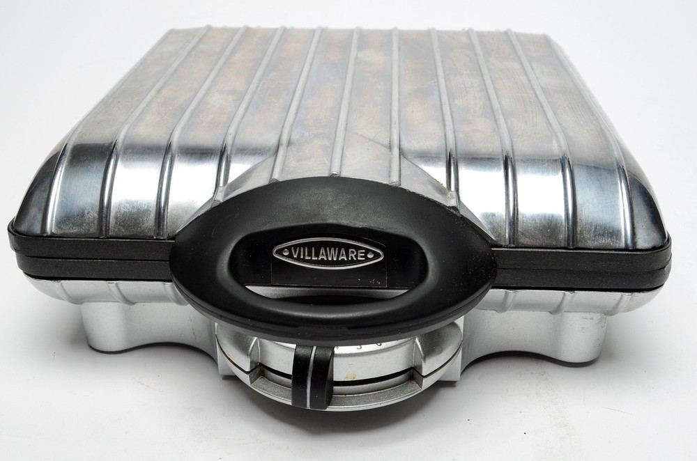 VillaWare Model 2001 UNO Belgian Waffler 4-Square Chrome Tested Works