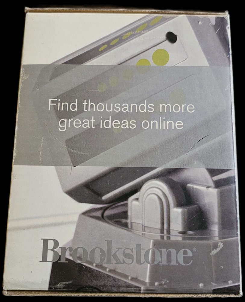 Brookstone * USB * Computer Desktop * Foam Missile Launcher * New *
