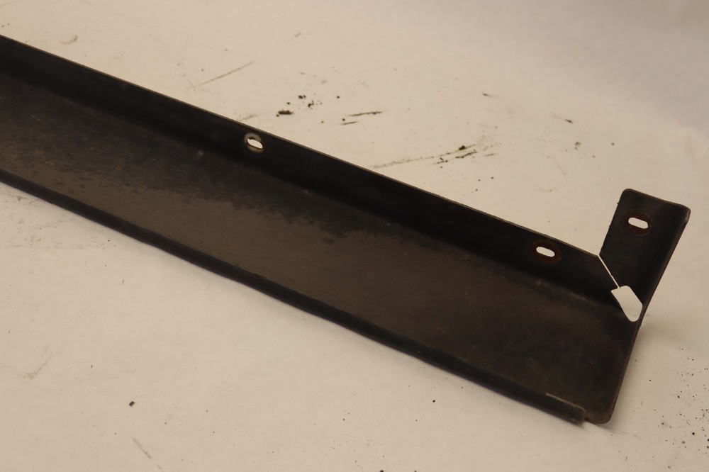 2013-2018 MACK CXU613 RIGHT SIDE UNDER SLEEPER PANEL FAIRING 64 3/4' LONG OEM