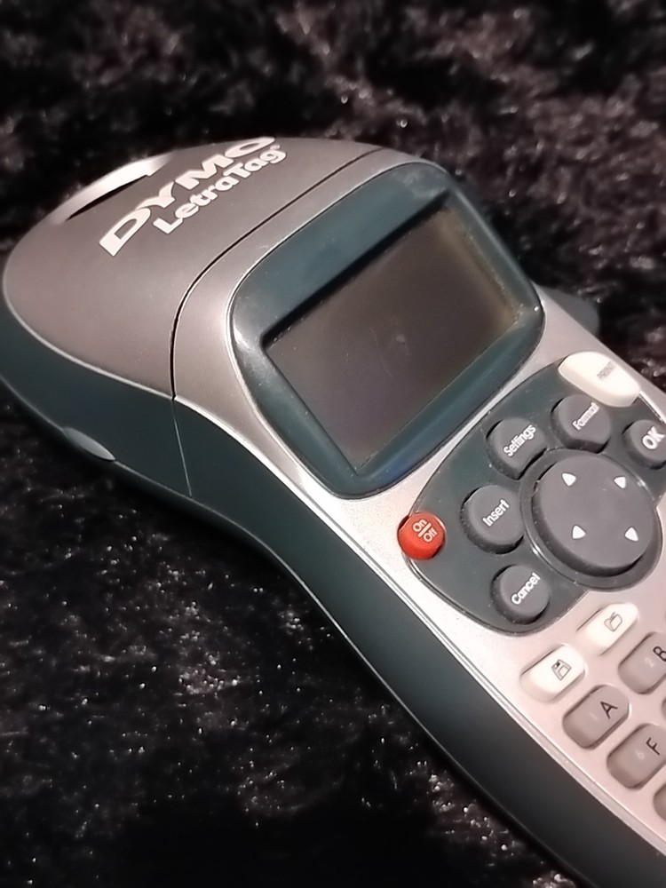 DYMO LetraTag LT-100H Handheld Label Maker - Tested. s5