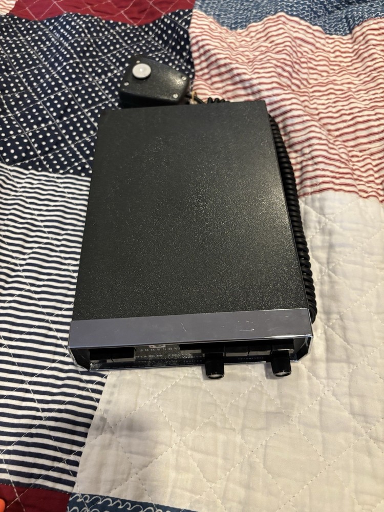 Johnson Messenger 120A CB Radio
