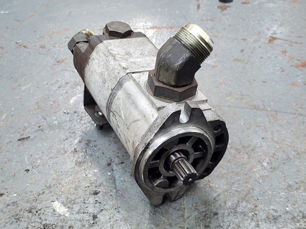 Sauer Danfoss HYDRAULIC PUMP