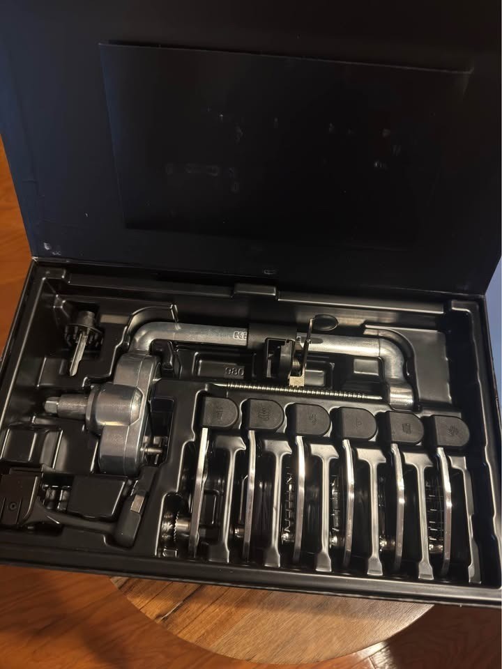 KitchenAid Spiralizer Plus Attachment Peel Core Slice 7 Blades