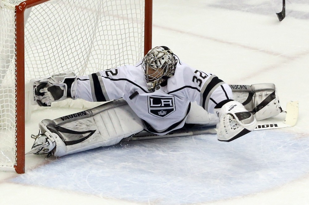 Jonathan Quick La Kings 3.5x5 unsigned photo