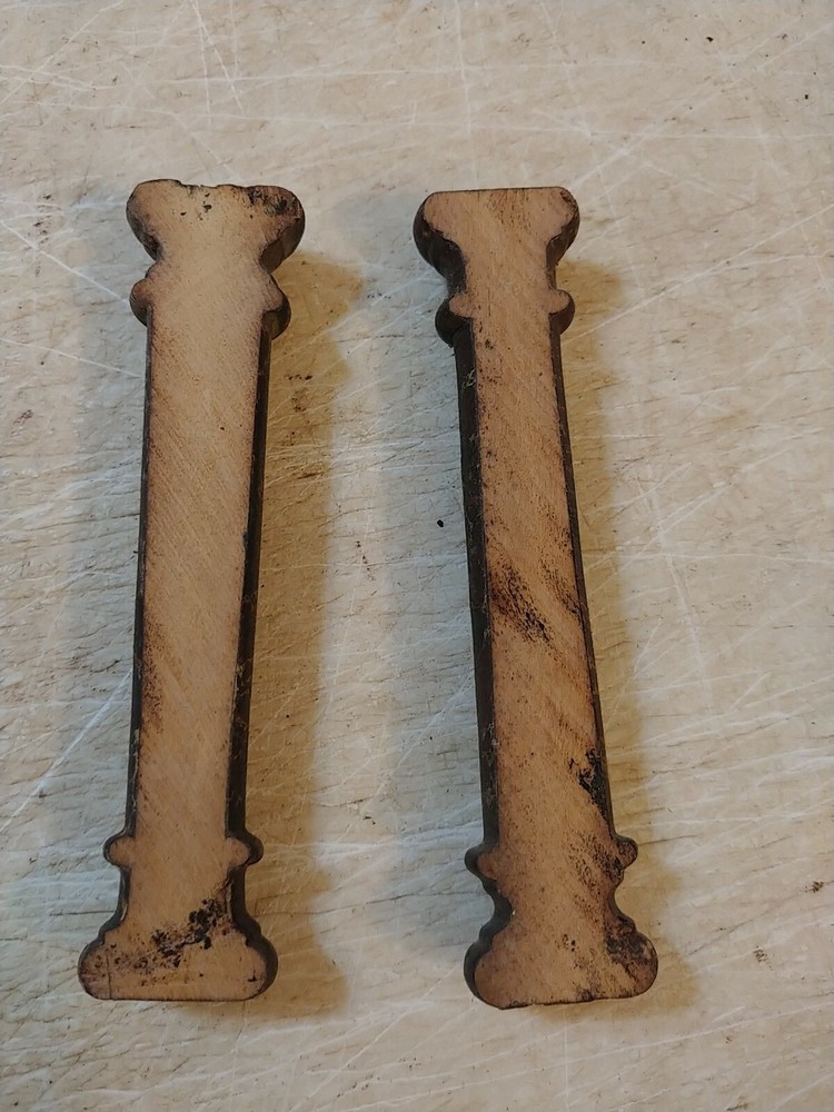 INGRAHAM MANTLE CLOCK WOODEN COLUMNS