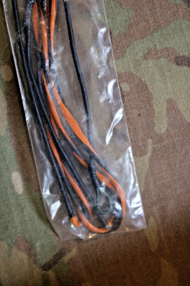 FUSE Archery Replacement String 49.25" - FCBC - 49 1/4 Orange / Black