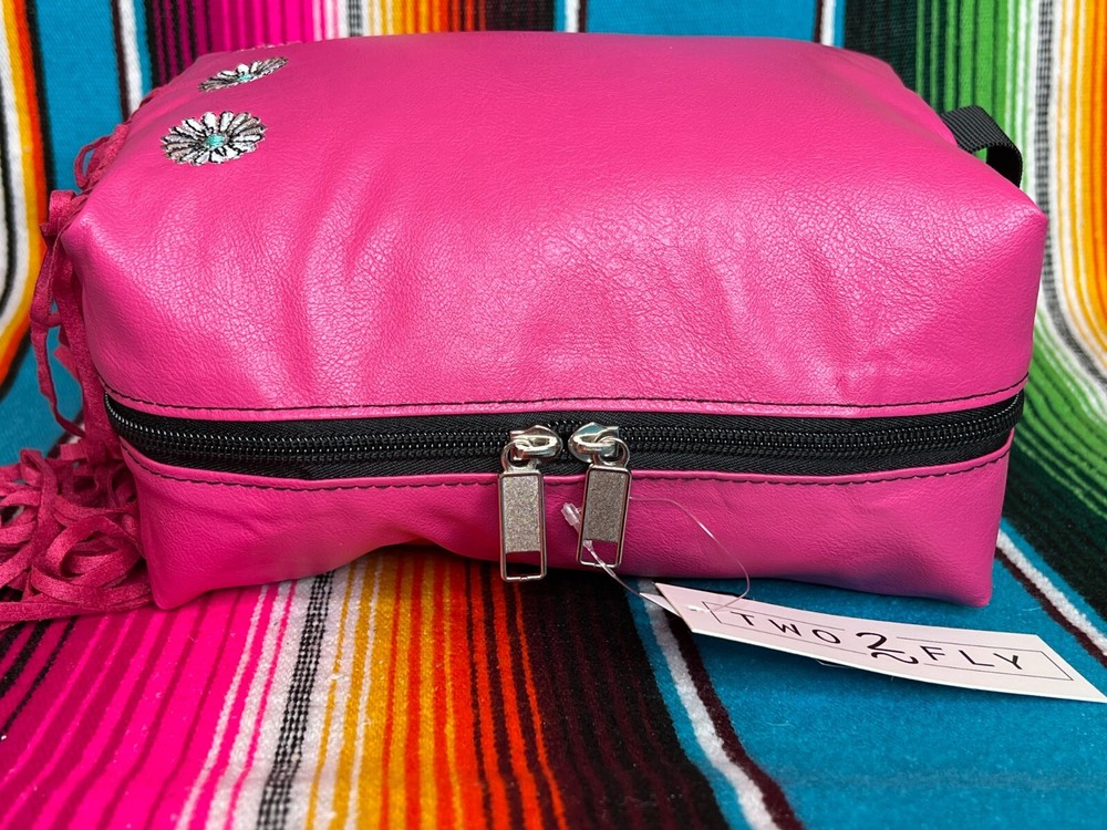 CONCHO ~ MAKEUP/TOILETRY ~ BAG