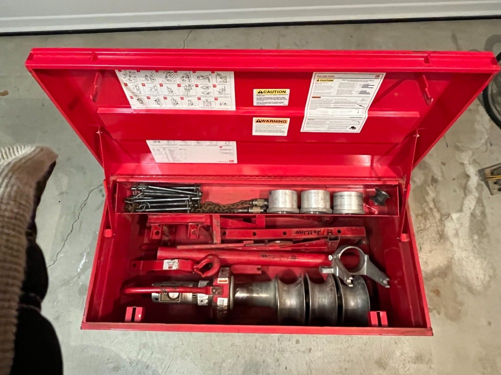 Gardner Bender Brutus CP8000 puller with job box. Pulls up to 8000 lbs.
