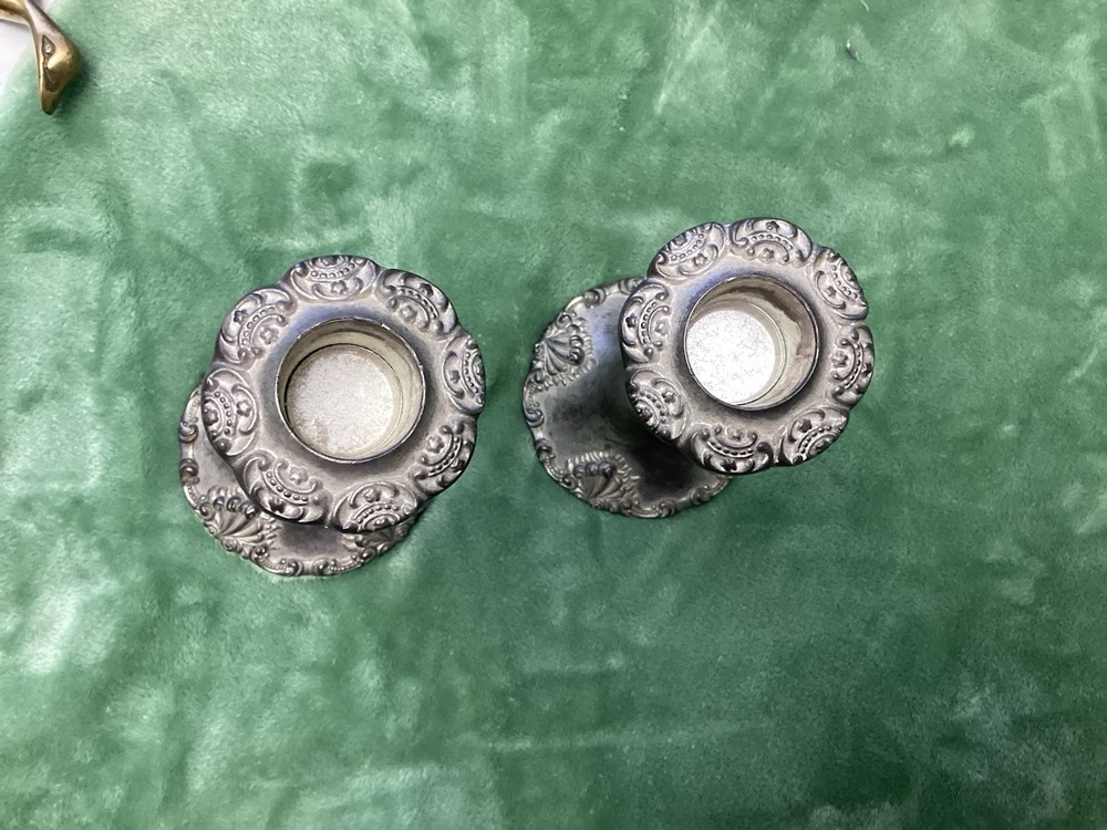 Pair Godinger Antique Baroque Silver plate Candlesticks , Grape Design 8.5”,