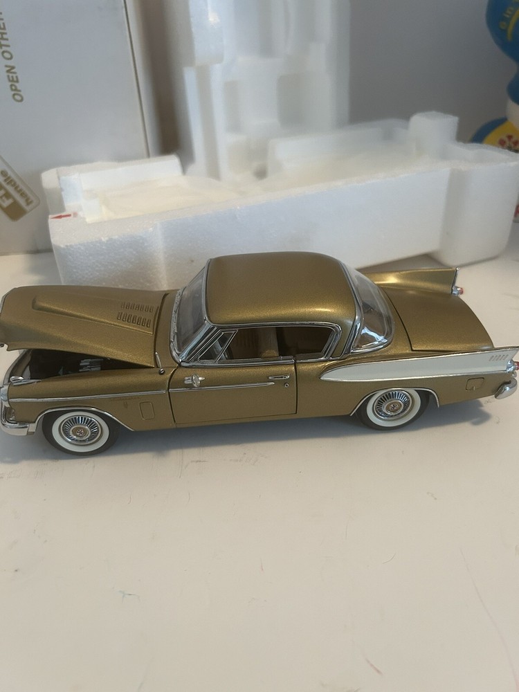Danbury/Franklin mint 1:24 1957 Studebaker Golden Hawk