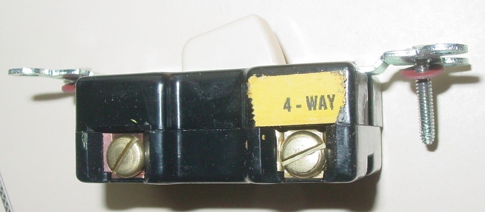 Vintage Hubbell 4-Way Push Button PresSwitch Flush Light Switch Ivory USA NOS